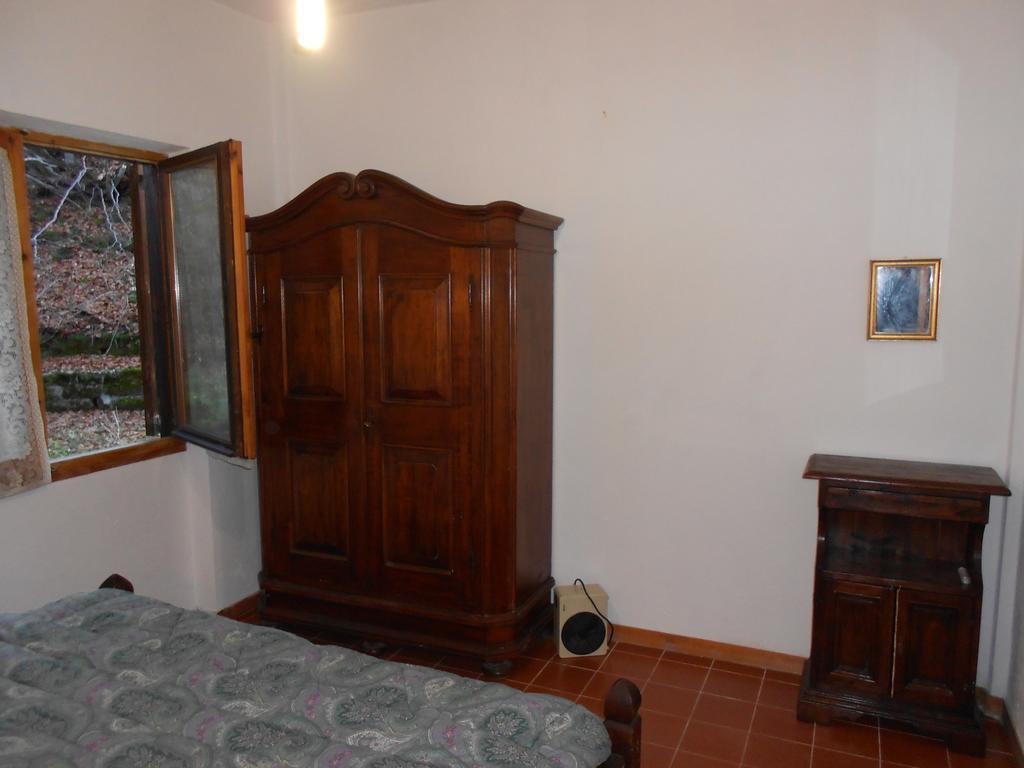Appartamento Roccione Овіндолі Номер фото