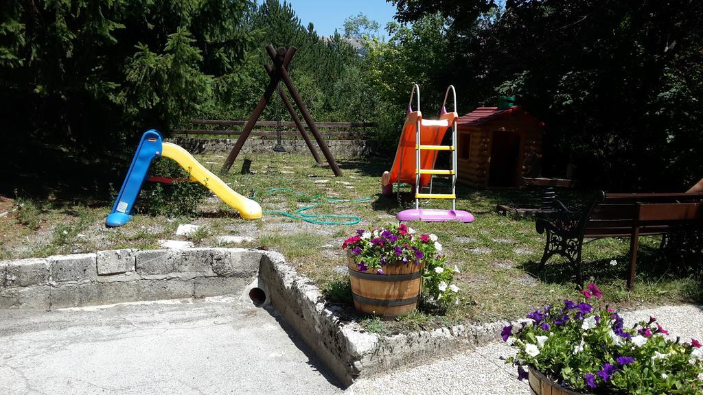 Appartamento Roccione Овіндолі Номер фото