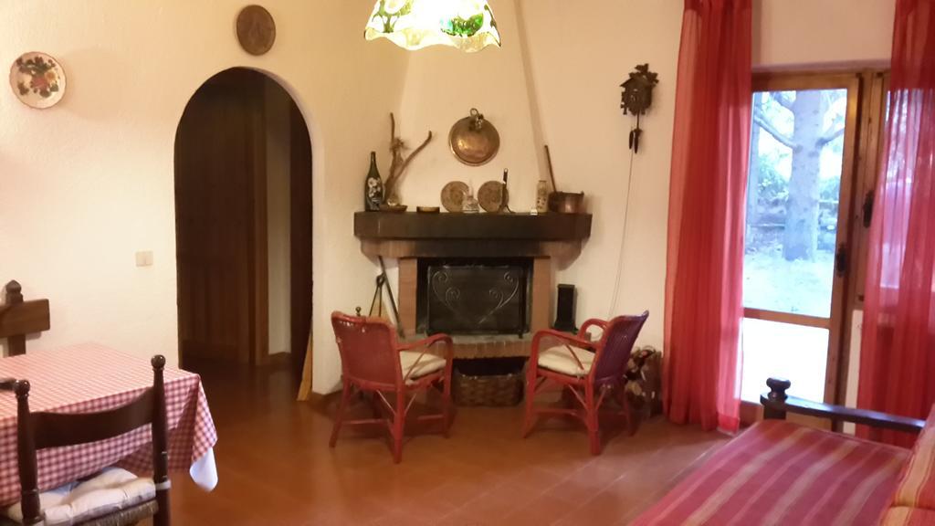 Appartamento Roccione Овіндолі Номер фото
