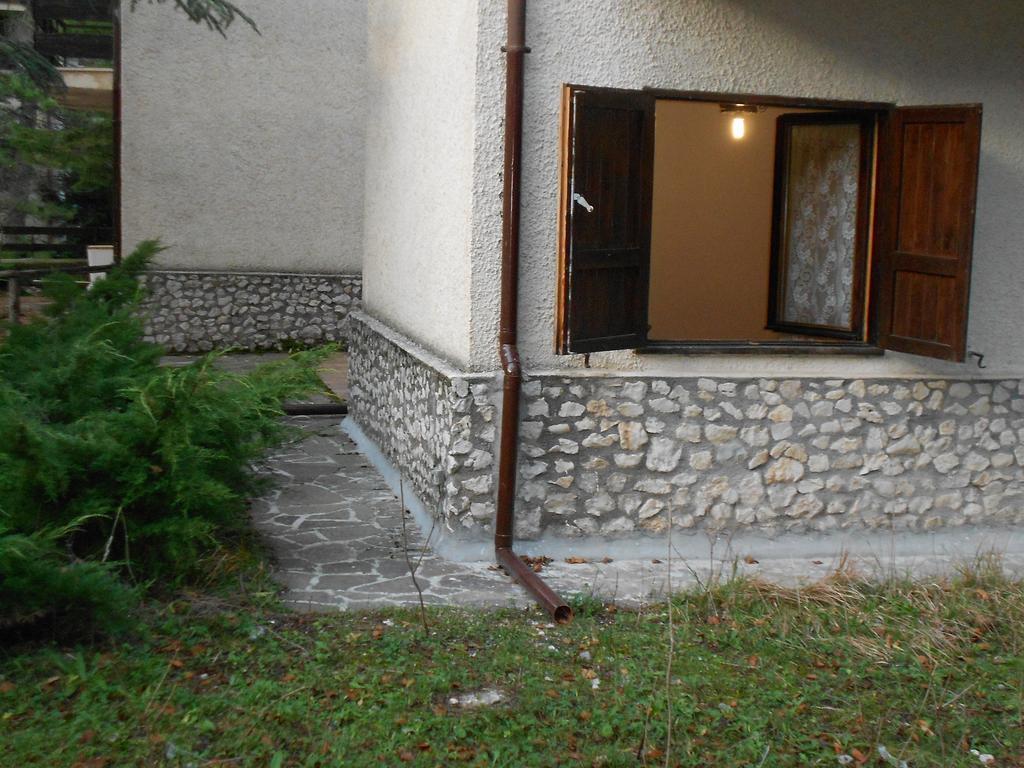 Appartamento Roccione Овіндолі Номер фото